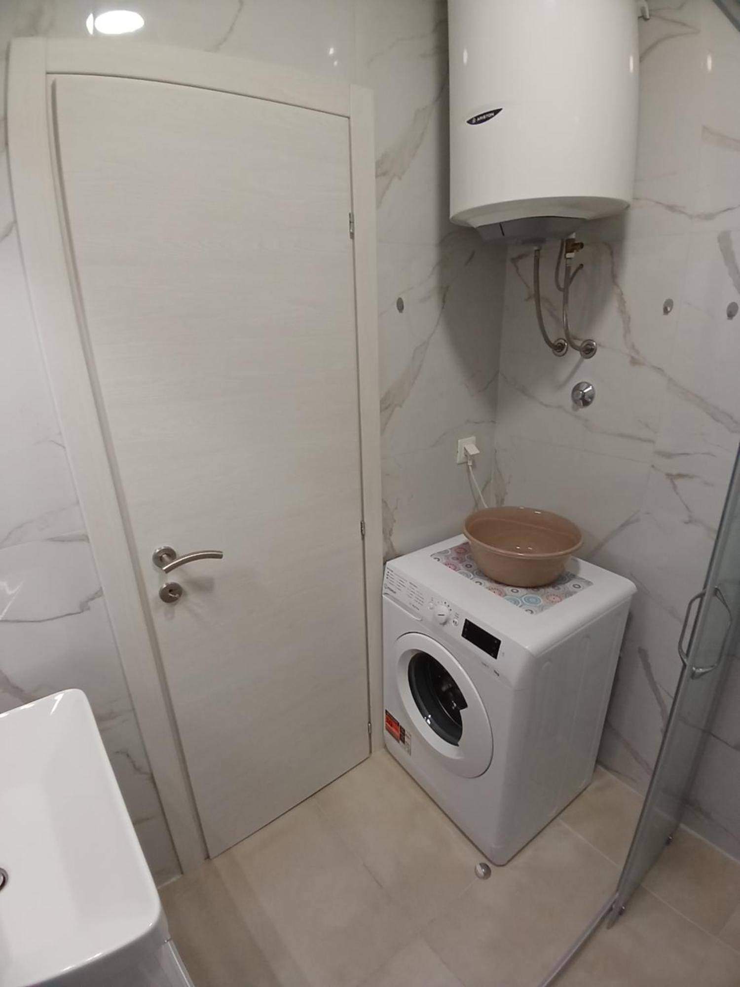 Apartments Tiha Noc Котор Екстериор снимка