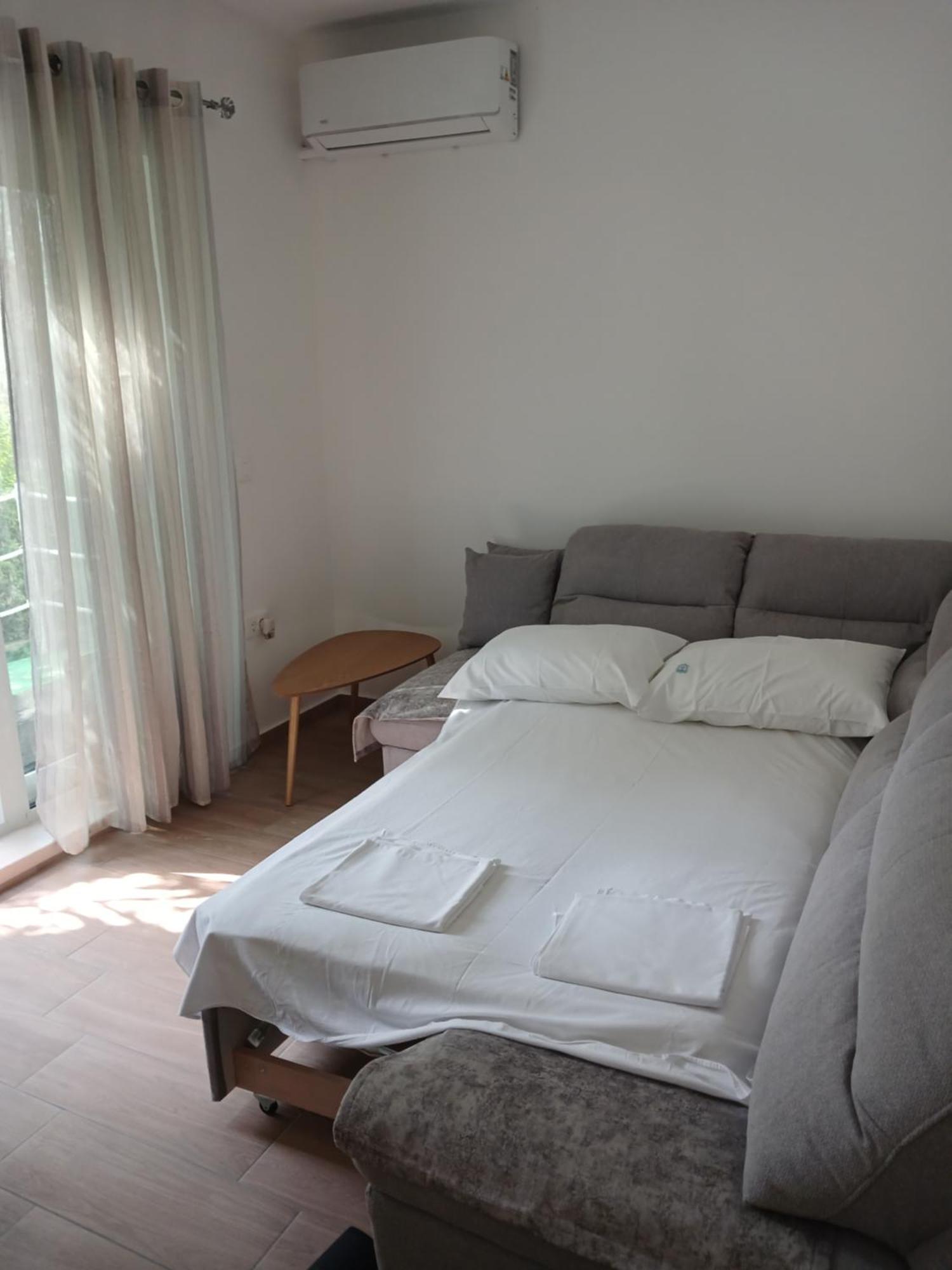 Apartments Tiha Noc Котор Екстериор снимка