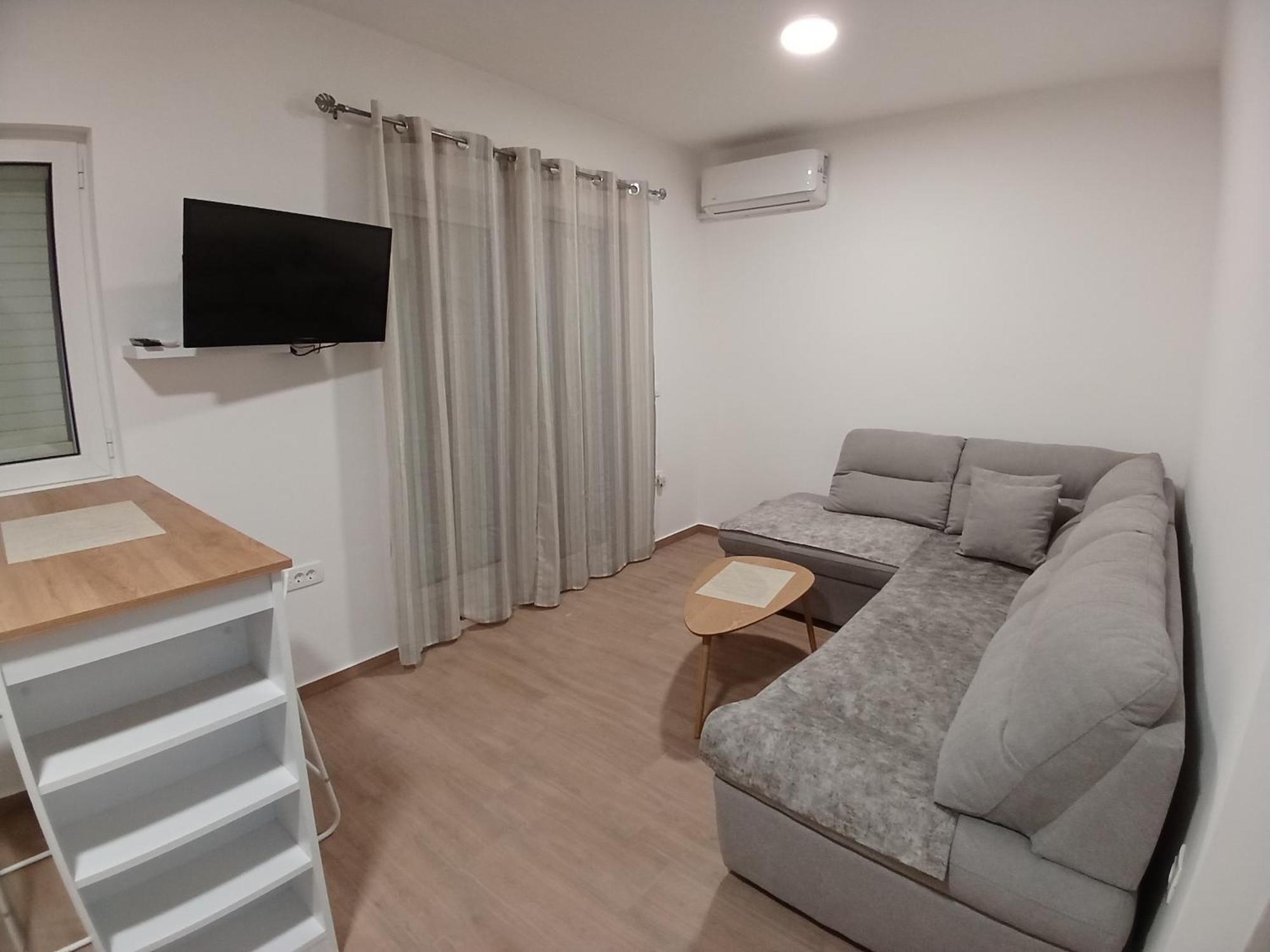 Apartments Tiha Noc Котор Екстериор снимка